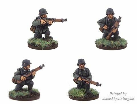 German Riflemen Kneeling