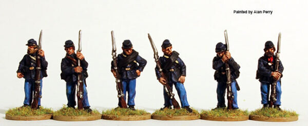 Union Infantry Standing, Sack Coats