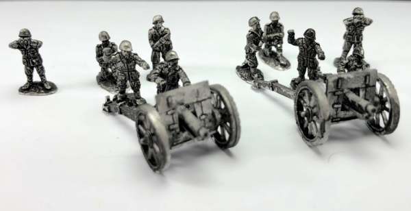 75mm Field Howitzers (x2) & Italian Gun Crew