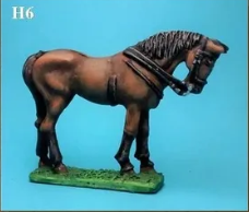 28mm Napoleonic`s Heavy Horses Standing - Head Up
