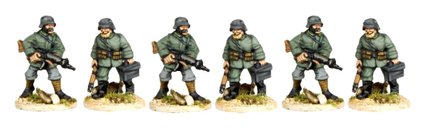 German Light Machine Gun Crew in Helmets