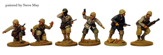 Italian Platoon Command - Steel Helmets